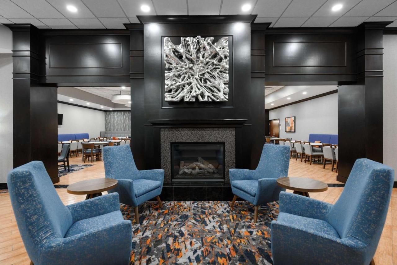 Hampton Inn Evansville Airport Exterior foto